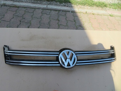 5N08536555NO853655 решетка радиатора значек volkswagen tiguan рестайлинг 5n0853655