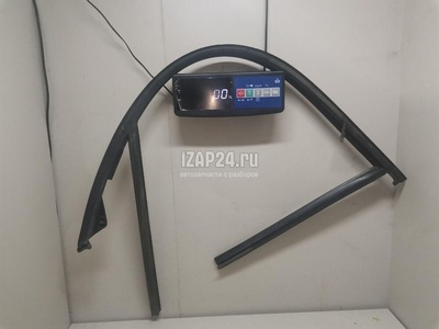 51337066613 Уплотнитель стекла двери BMW 1-serie E87/E81 (2004 - 2011)