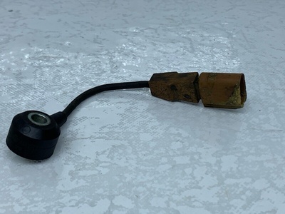 06F905377 датчик детонации Audi A4 B7
