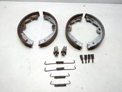 7P0698525 Колодки стояночного тормоза Volkswagen Touareg 2 NF