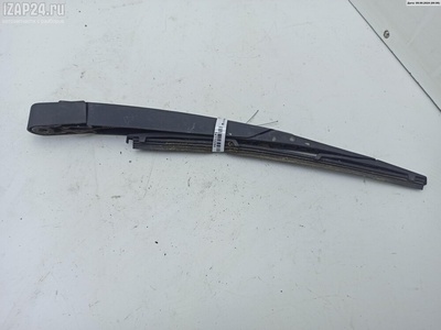 13105983 Щеткодержатель (поводок стеклоочистителя) задний Opel Astra H 2004