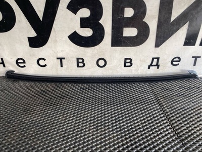 82178204 уплотнитель стекла двери левый Volvo FH5