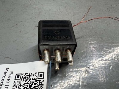 A0015426819 Реле (прочие) Mercedes E W124 1990 ,0015426819