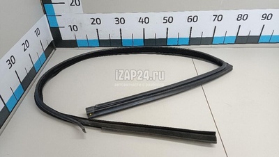 5J7839432C Уплотнитель стекла двери VAG Roomster (2006 - 2015)
