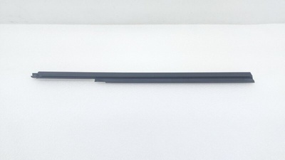 51357336983 Уплотнитель стекла двери BMW 5-Series G30 2018 , 7336983