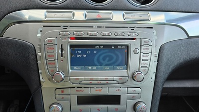 18K931FOKUS форд focus mk2 рестайлинг 07 - 11 mondeo mk4 s - max радио навигация fx 2010 rok код