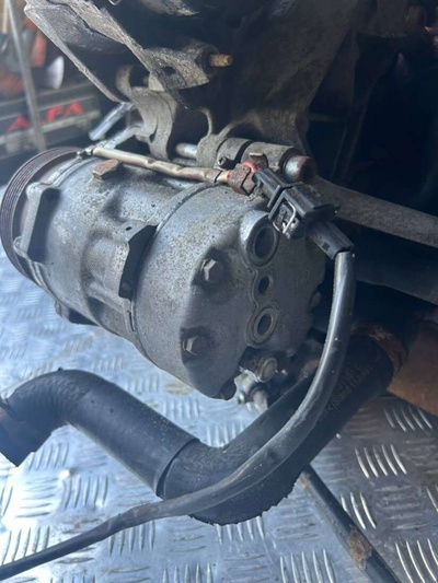 1H0121051C Патрубок (трубопровод, шланг) Volkswagen Golf 3 1993