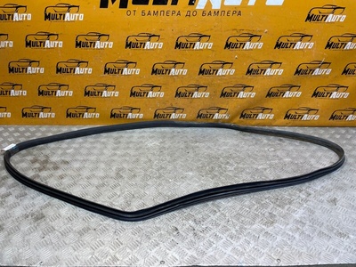 a1666970251 Уплотнитель двери Задн. Mercedes Gl X166 2014