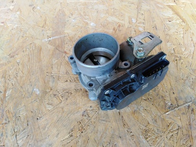 PE0113640B дросельная заслонка mazda 3 6 cx5 13 - 18r 2 , 0b