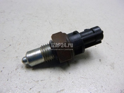 3761076G10 Датчик включения заднего хода Suzuki Kizashi (2010 - 2014)
