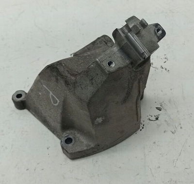A2762233404 лапа двигателя правый кзс x253 w205 w213 amg c43 3.0 v6 276.823
