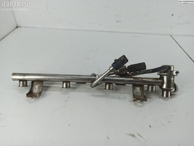 06B133681L Рампа (рейка) топливная Audi A4 B7 (2004-2008) 2005