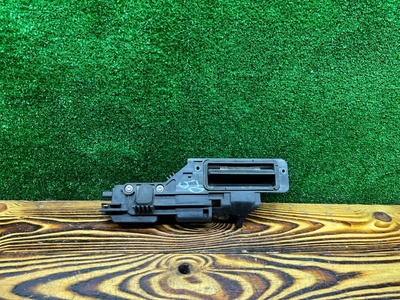 1637400793 Ручка крышки багажника Mercedes ML W163 2000 , 1637400293
