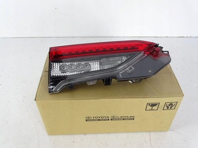 8159142062 фонарь задняя левая в крышку toyota rav4 v 5 2019