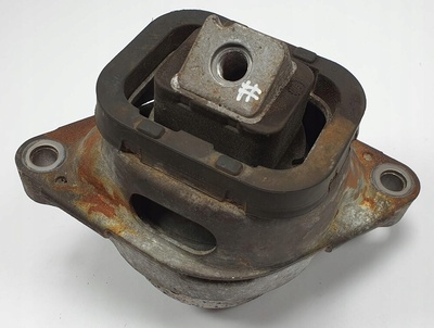 KKB500730 лапа подушка двигателя range rover iii l322 3.6 d