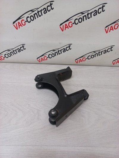 6Q0199111Q Кронштейн КПП Skoda Rapid 2 2022