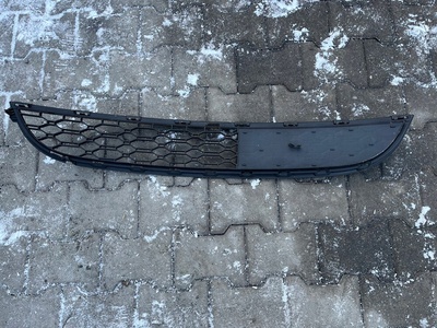 622547230R renault twingo ii решетка радиатора решётка бампера передняя