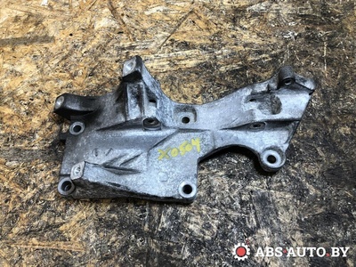 045903143E Кронштейн генератора Audi A2 8Z 2005