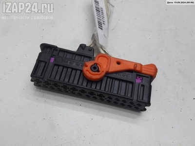 1k0937702c Разъем (фишка) проводки Volkswagen Touran 2005