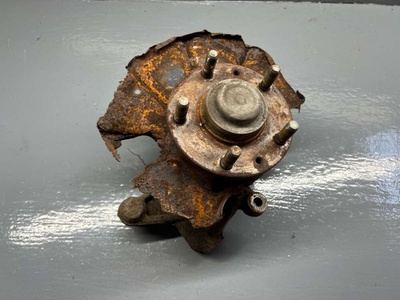 G14V2615XB Ступица задняя левая Mazda 323 BJ 2002 G14V-26-15XB,G14T-26-1B0