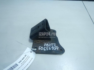 MD367189 Кронштейн двигателя левый Mitsubishi Pajero/Montero II (V1, V2, V3, V4) (1991 - 1996)