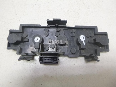 1U6945257 Плата заднего фонаря VAG Octavia (1997 - 2000)