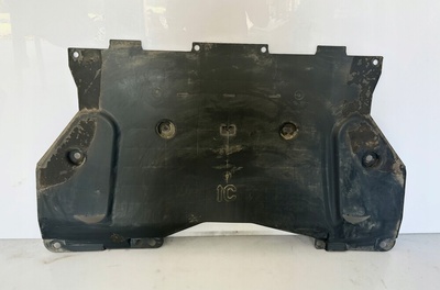 758C4HV80A nissan qashqai ii j11 крышка шасси 758c4 hv80a