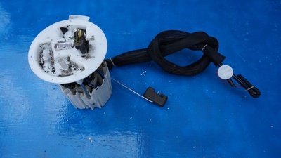 31372892 volvo s60 v60 xc60 2.0 2.4 d3 d4 d5 - насос топлива