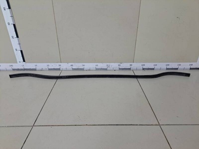 5E0823723A Уплотнитель капота Skoda Skoda Octavia (A7) 2013>