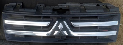 7450A150 решетка радиатора радиатора бампера mitsubishi pajero iv 2006 - 2015 5d