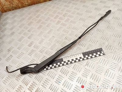 A6398200844 Щеткодержатель (поводок стеклоочистителя, дворник) Mercedes-Benz Viano W639 2010