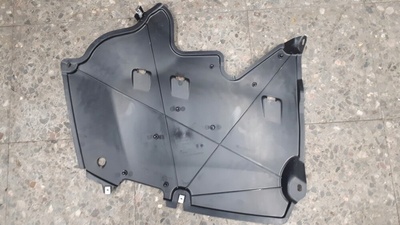 8W0825217A крышка шасси audi a4 b9 23r