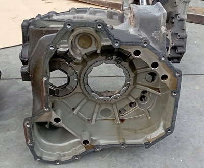 2433418 корпус кпп scania r 2020r