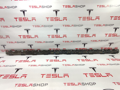 109634601A Прочая запчасть Tesla Model S 2019 1096346-01-A,1450645-01-A