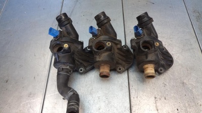 06B121111K Корпус термостата Audi A4 B6 2004
