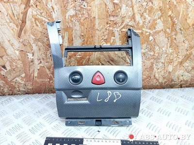 8200095493 Кнопка аварийной сигнализации Renault Clio 3 2012 ,8200109723,8200107808,88040001,88040002,88040003,8200082278,S118541001,8200178630
