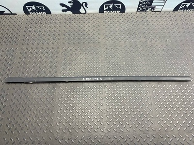 A2036901980 Уплотнитель двери задний Mercedes C/W203 2000-2008