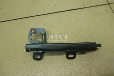 7H0843648C Фиксатор замка двери VAG Transporter T5 (2003 - 2015)
