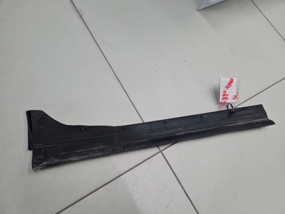 J686207170 Уплотнитель двери задней левой Chery Tiggo 4 Pro 2020-
