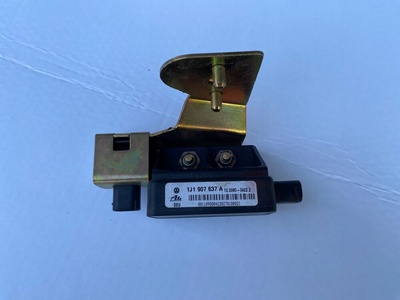 1J0907657A датчик сенсор esp audi volkswagen 1j1907637a