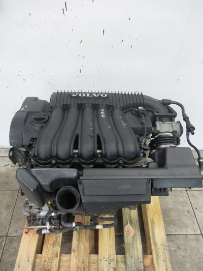 B5244s4b5244s5 двигатель в сборе volvo 2.4 b5244s4 s60 v50 v70 2008 год