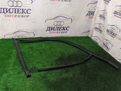 7L0837432C уплотнитель стекла двери VW Touareg 2002-2010 2006