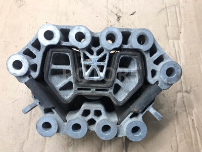 2592761 Подушка крепления КПП Scania R 2020