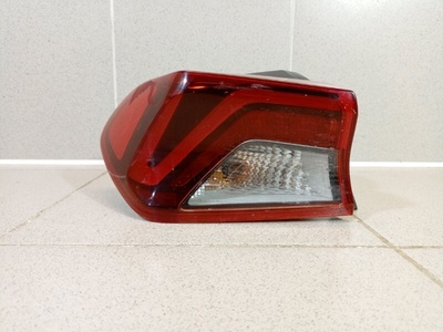 92401L2140 Фонарь задний наружный левый Kia K5