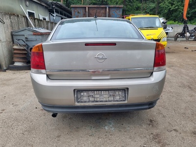 0208 opel vectra c 02 - 08 2002 r . седан бампер задняя заднего z158
