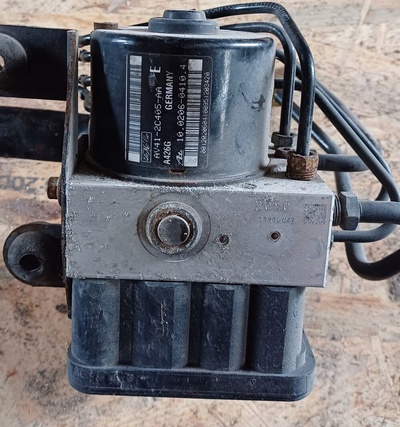 AV412C405AA форд kuga i mk1 08 - насос абс esp av41 - 2c405 - aa