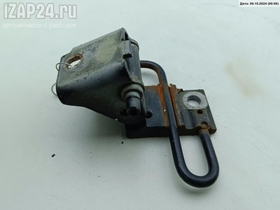 4E0831411A Петля двери передней левой Audi A8 D3 (2002-2010) 2003