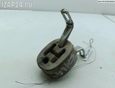 8D0253147E Кронштейн глушителя Audi A6 C5 (1997-2005) 2004