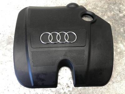 06A103925AR крышка защита двигателя audi a4 8l