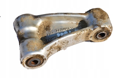 956897524614687258 крепление amortryzatora triumph спринт st 1050